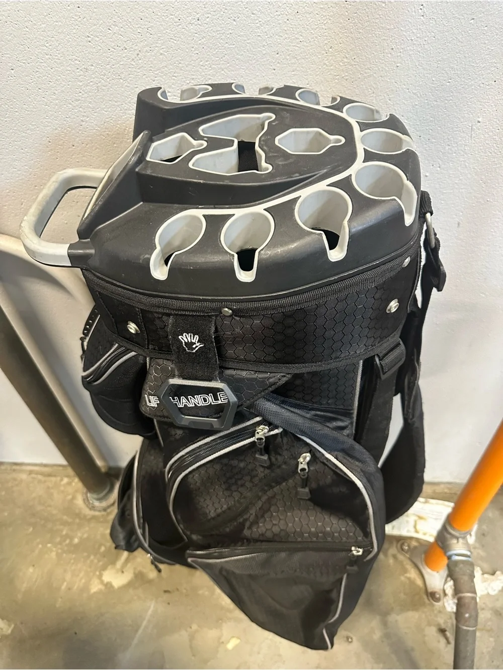 Black & Gray Men’s Golf Stand Bag – Top-Organizer Design
